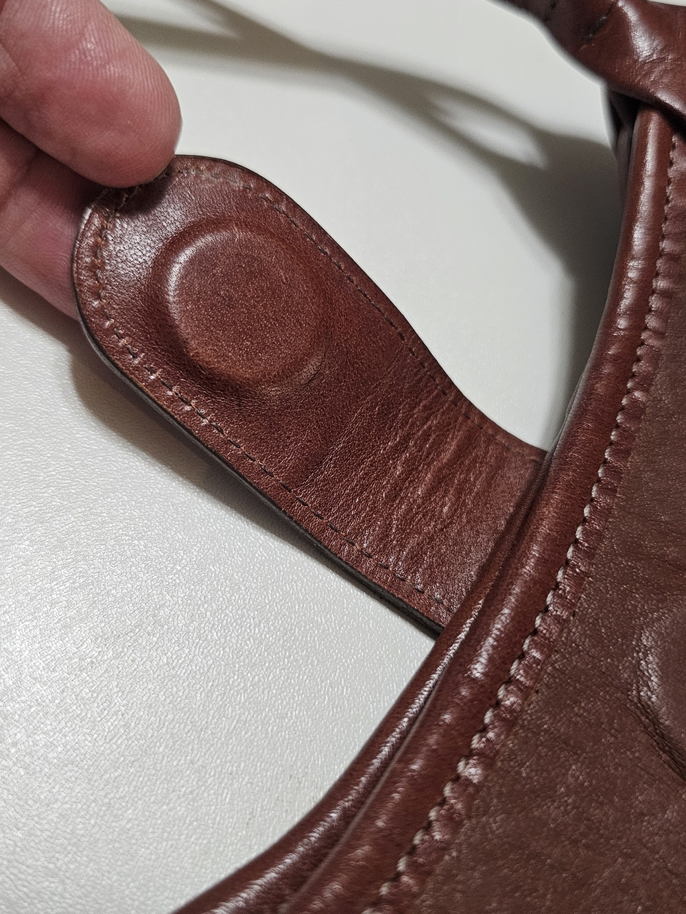 Vintage Ranch-Style Brown Leather Tote with Double Straps - Picture 8 of 10